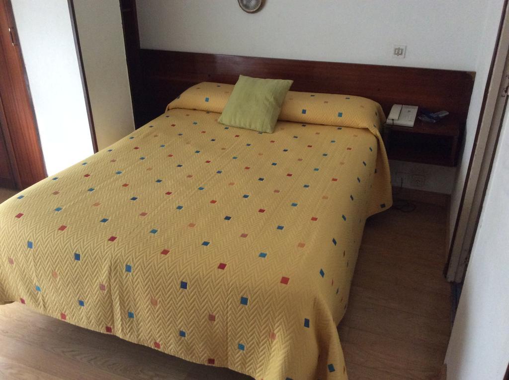 Hostal Liebana Santander Zimmer foto